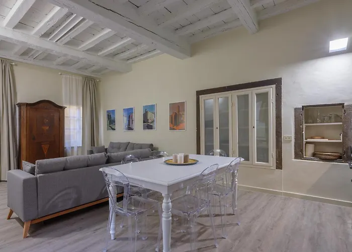 Beautiful Flat In Oltrarno * Florencie