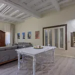 Beautiful Flat In Oltrarno * Florença