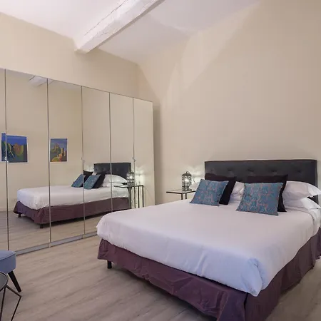 Beautiful Flat In Oltrarno * فلورنس