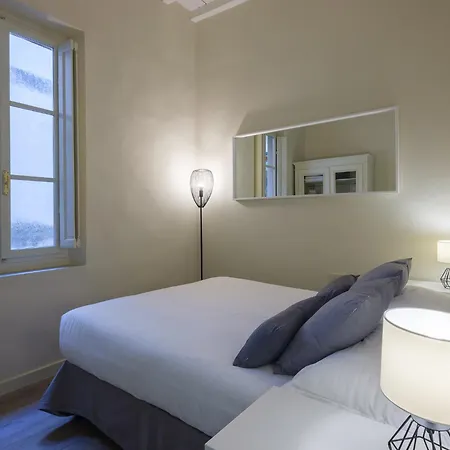 Beautiful Flat In Oltrarno Apartment *