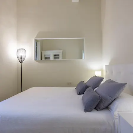 Beautiful Flat In Oltrarno Apartment