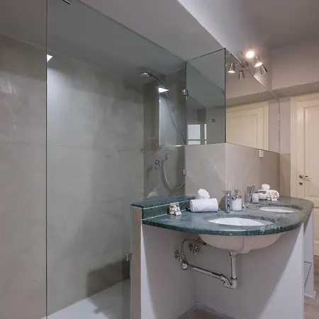 Beautiful Flat In Oltrarno Florence