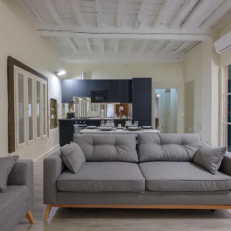 Beautiful Flat In Oltrarno Apartment Florence