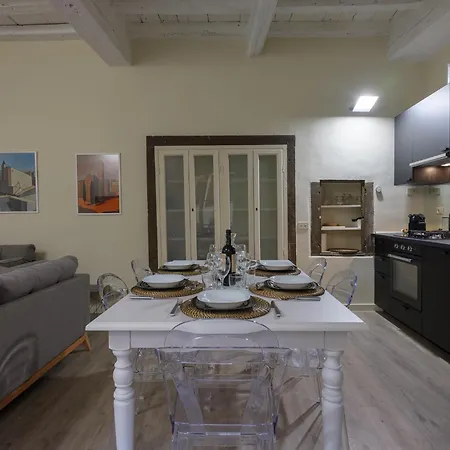 Apartment Beautiful Flat In Oltrarno Florence